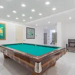 New Vogue Villa